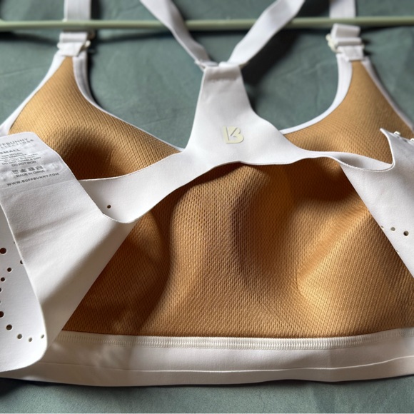 BuffBunny Airbrush Laser BTC Sports Bra White Small - Picture 8 of 10